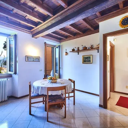 Casa Mocchetti * Lezzeno