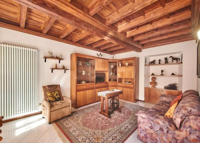 Casa Mocchetti * ليتْسّينو